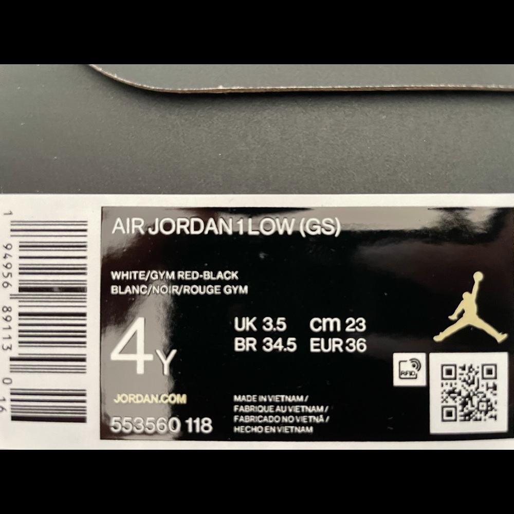Air Jordan 1s Mid - Picture 8 of 8